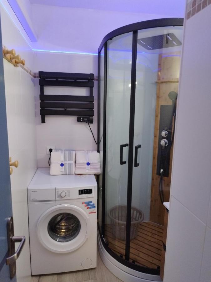 Confort Sur Le Port Gruissan Exterior photo